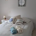 Dans Un Cadre Bucolique Avec Petit-déjeuner