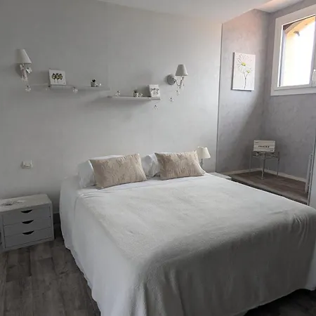 홈스테이 Dans Un Cadre Bucolique Avec Petit-dejeuner Sevremoine