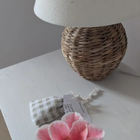 홈스테이 Dans Un Cadre Bucolique Avec Petit-dejeuner *