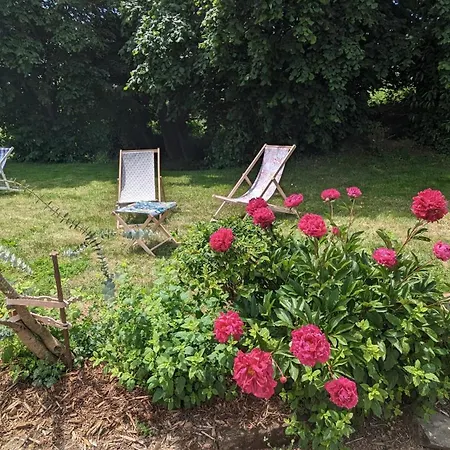 홈스테이 Dans Un Cadre Bucolique Avec Petit-dejeuner Sevremoine