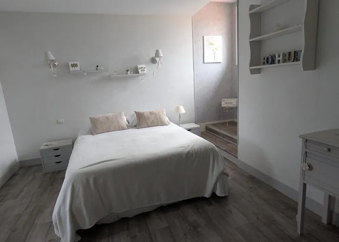 Dans Un Cadre Bucolique Avec Petit-dejeuner Δωμάτια σε οικογενειακή κατοικία