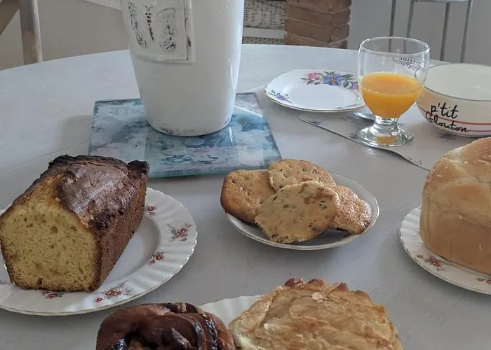 Δωμάτια σε οικογενειακή κατοικία Dans Un Cadre Bucolique Avec Petit-dejeuner Sevremoine