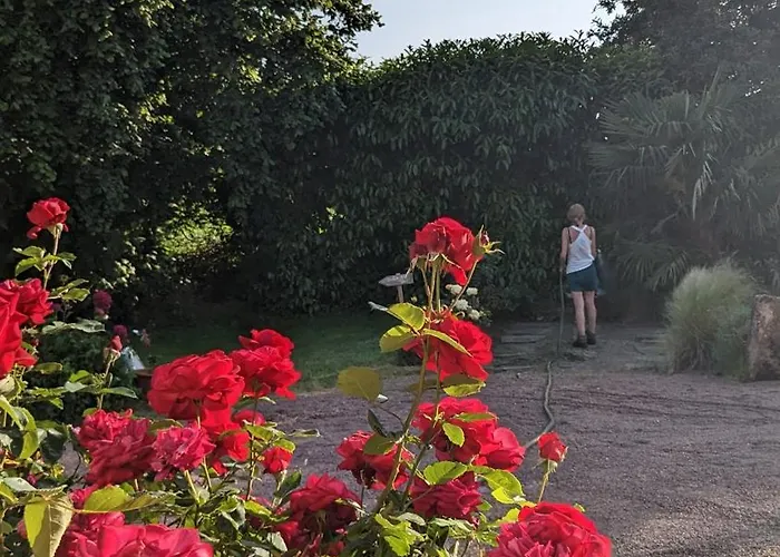 Δωμάτια σε οικογενειακή κατοικία Dans Un Cadre Bucolique Avec Petit-dejeuner Sevremoine