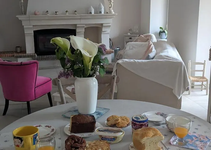 Δωμάτια σε οικογενειακή κατοικία Dans Un Cadre Bucolique Avec Petit-dejeuner